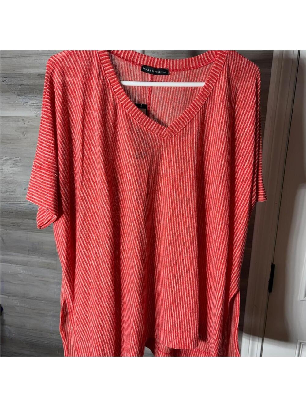Nally & Millie Red and White Striped V-Neck Top Size OS 1003